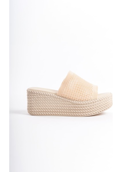 Mosina Dolgu Topuklu Ortopedik Taban Hasır Triko Ten Kadın Terlik