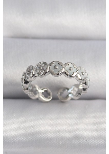 Pirinç Gümüş Renk Beyaz Sedefli Yonca Model Kadın Yüzük - TJ-BYK3497 fiyatları