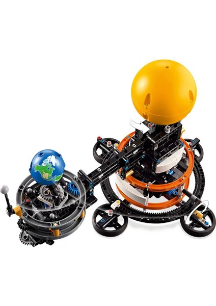 42179 LEGO Technic Dünya ve Ay Yörüngesi 526 Parça +10 Yaş modelleri