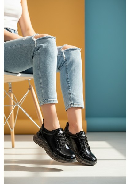 Jista Premium Siyah Bağcıklı Kadın Spor Ayakkabı