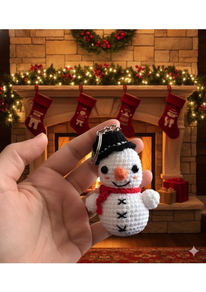 El Yapımı Amigurumi Kardan Adam Anahtarlık | %100 Pamuk Örgü | Yılbaşı & Kış Temalı Dekoratif Hediye fiyatları