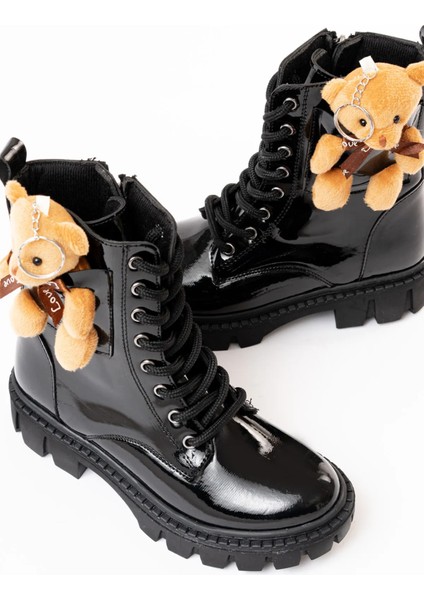 Ayıcık Kız Çocuk Anatomik Kalın Taban Ayıcık Aksesuarlı Bağcıklı Bot Siyah Rugan