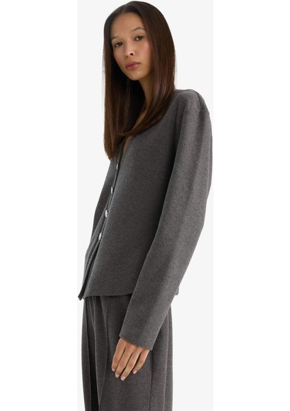 Regular Fit V Yaka Hırka G6331AX25WN modelleri