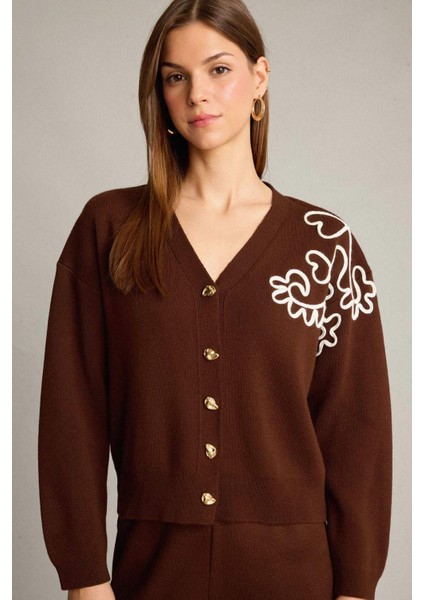 Oversize Geniş Kalıp Nakışlı Düğmeli Hırka G6305AX25WN