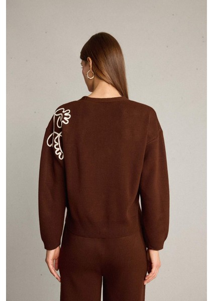 Oversize Geniş Kalıp Nakışlı Düğmeli Hırka G6305AX25WN