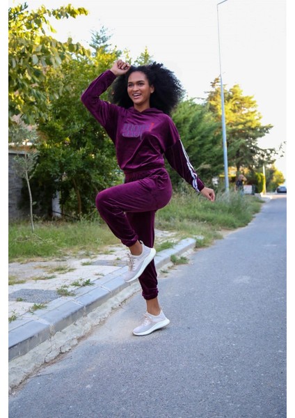 Kadın Kadife Eşofman Takım Bordo modelleri