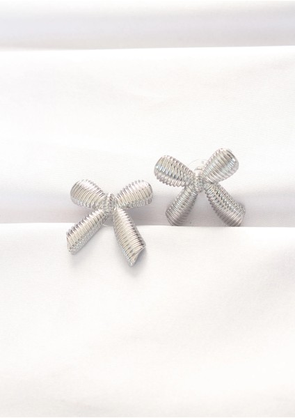 Pirinç Gümüş Renk Fiyonk Küpe