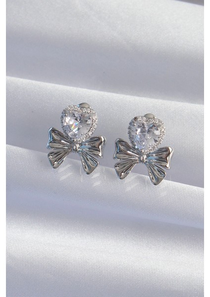 Pirinç Gümüş Renk Zirkon Taşlı Kalp Model Fiyonk Küpe fiyatları