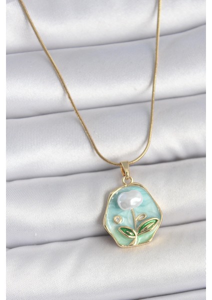 316L Çelik Gold Renk Zincir Mavi Çiçek Işlemeli Inci Işlemeli Portre Model Kadın Kolye