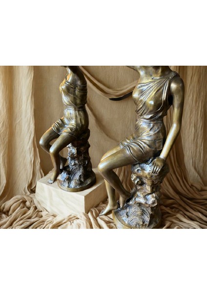 Büyük Boy Metal Meşale Tutan Kadın Abajur Metak Heykel Abajur fırsatları