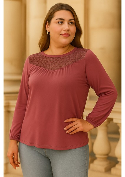 Büyük Beden Önü Dantel Detaylı Yumuşak Esnek Kumaş Bluz