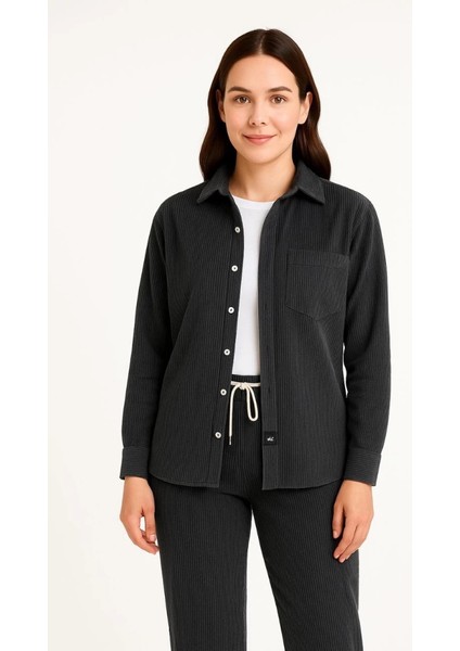 Mdb Kadife Oversize Takım – Gömlek ve Pantolon Ikili Et Füme Corduroy Şıklığı, Rahat ve Zarif Duruş Yumuşak Dokulu Kadife Kumaş, Düğmeli Gömlek Üst ve Astikli Pantolon Alt Parça ile Gün Boyu Konfor Iyah fırsatları