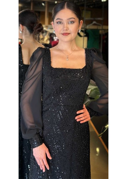 Siyah Kare Yaka Uzun Kollu Düz Kesim Pullu Boncuklu Uzun Abiye Elbise 11135-01 modelleri