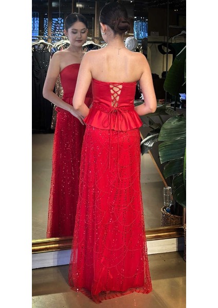 Kırmızı Straplez Yaka Kemerli Sırt Dekolteli Düz Kesim Pullu Boncuklu Uzun Abiye Elbise 11141-02 indirimleri