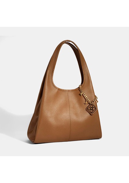 Kadın Taba Charm Aksesuarlı Deri Omuz Çantası fiyatları