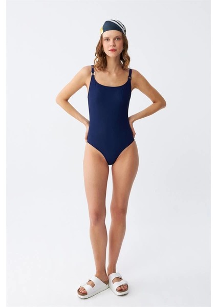 Kadın Lacivert Metal Aksesuarlı Ince Askılı Tek Parça Mayo