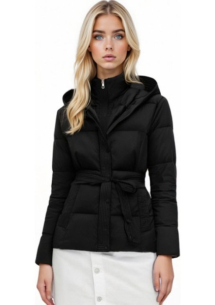 Kadın Şişme Mont – Suya Dayanıklı Kısa Model