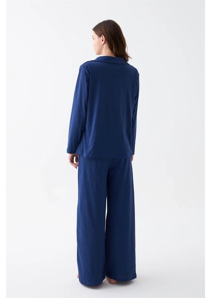 Kadın Lacivert Düğmeli Yaka Detaylı Pamuklu Pijama Takımı indirimleri