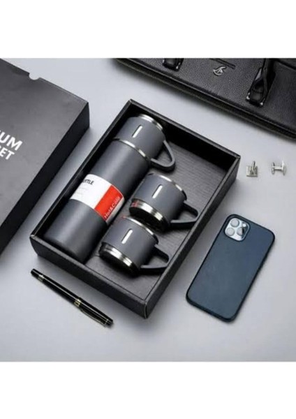 3 Bardaklı Vakumlu Çelik Termos >550 ml Çelik Lacivert modelleri