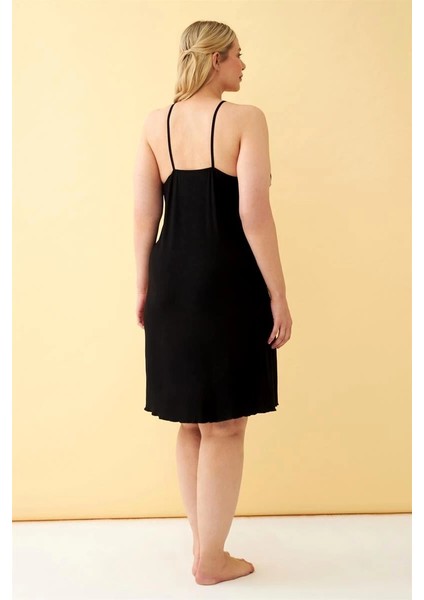 Kadın Büyük Beden Siyah Çiçek Desenli Askılı Gecelik fırsatları