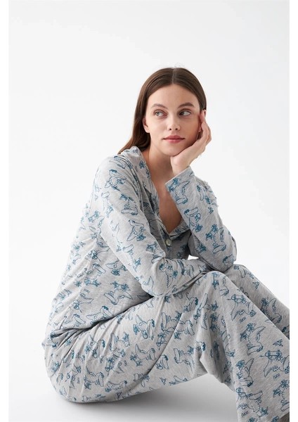 Kadın Gri Desenli Düğmeli Pamuklu Pijama Takımı modelleri
