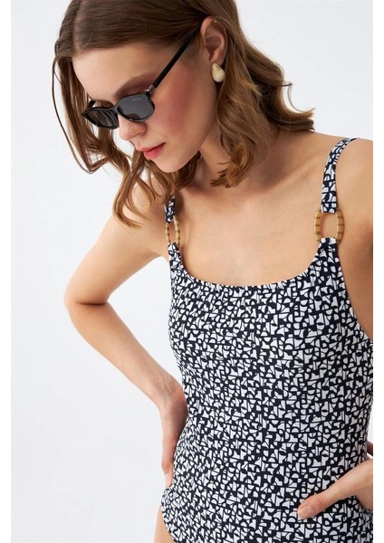 Kadın Lacivert Geometrik Desenli Aksesuar Askılı Tek Parça Mayo fırsatları