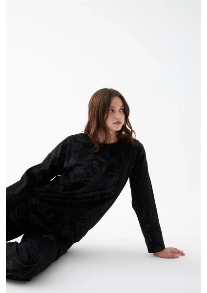 Kadın Oversize Siyah Çiçek Desenli Pamuklu Kalın Pijama Takımı fırsatları
