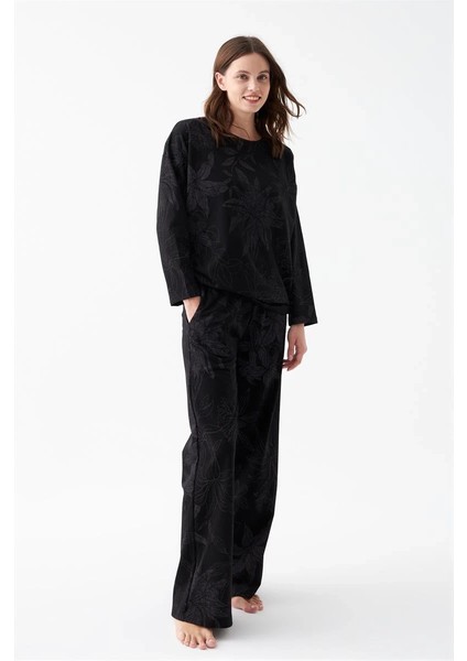 Kadın Oversize Siyah Çiçek Desenli Pamuklu Kalın Pijama Takımı indirimleri