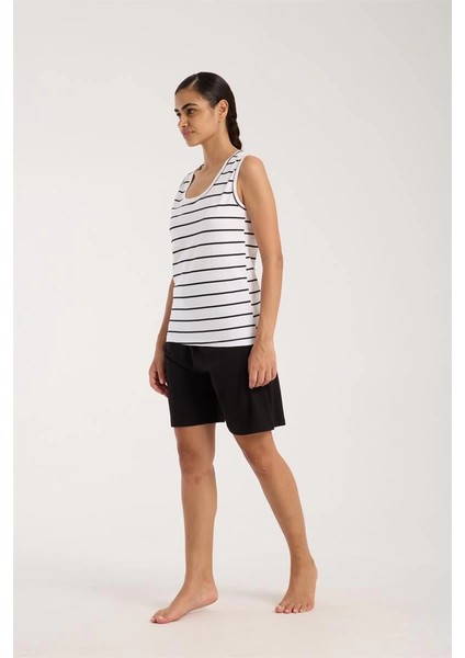 Kadın Kalın Askılı Beyaz Şortlu Pijama Takımı indirimleri