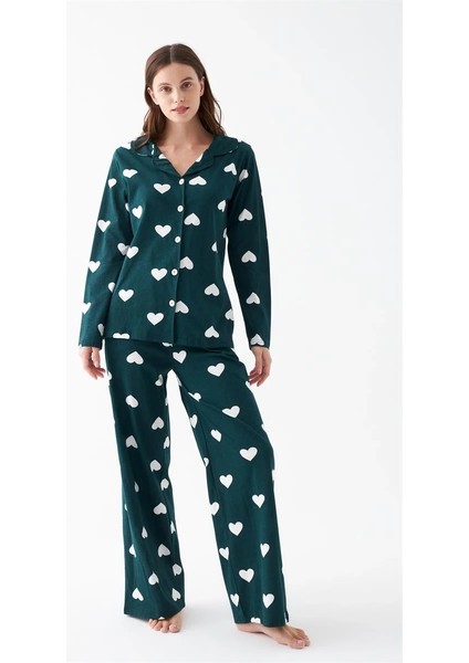 Kadın Zümrüt Yeşili Kalp Desenli Düğmeli Pamuklu Pijama Takımı fırsatları
