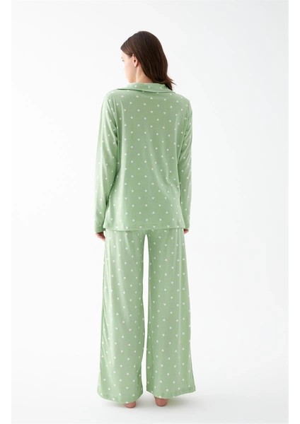 Kadın Yeşil Kalp Desenli Düğmeli Pamuklu Pijama Takımı indirimleri