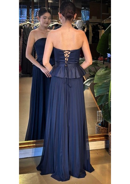 Lacivert Straplez Yaka Sırt Dekolteli Kloş Etekli Şifon Uzun Abiye Elbise 11140-01 indirimleri