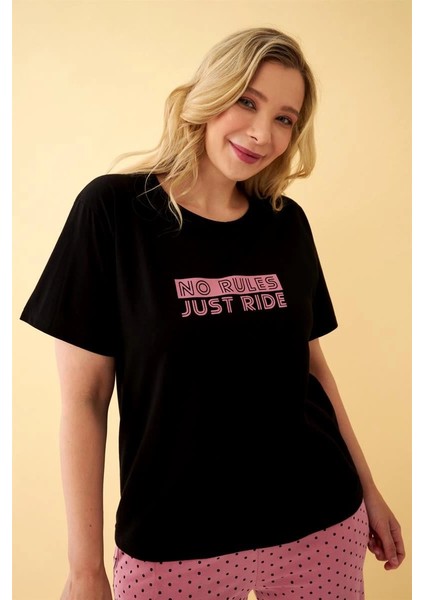 Kadın Siyah “no Rules Just Ride” Yazılı Büyük Beden Kapri Pijama Takımı fırsatları