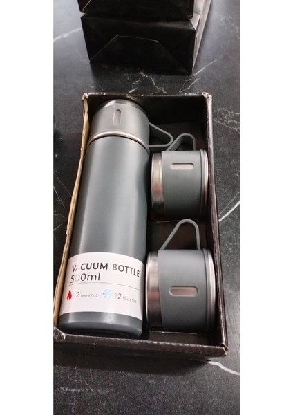 Paslanmaz Çelik 3 Bardaklı Vakumlu Termos Seti 12 Saate Kadar Isı Koruma Özel Kutusunda 500 ml Içece modelleri