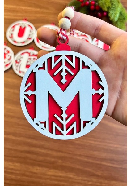 Buffer® 11 Harfli Kırmızı Beyaz Ipli Mutlu Yıllar Yazılı Ahşap Yılbaşı Ağaç Süsü indirimleri