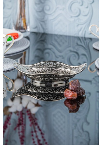 Kulplu Oval Hurmalık 1 Adet Gold ve Gümüş Renkleri Mevcuttur