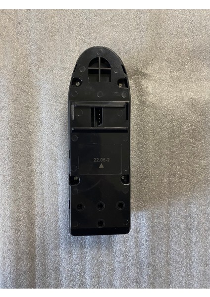 Bmw E60 E61 Sol Ön Cam Düğmesi 61319122113 modelleri