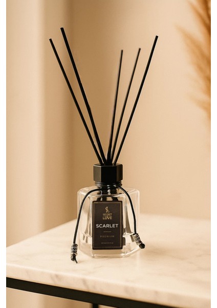 Scarlet Premium Çubuklu Oda Kokusu 120 ml – Uzun Kalıcı Vanilya & Amber & Kırmızı Meyve modelleri