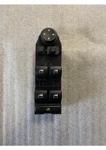 Bmw E60 E61 Sol Ön Cam Düğmesi 61316951910