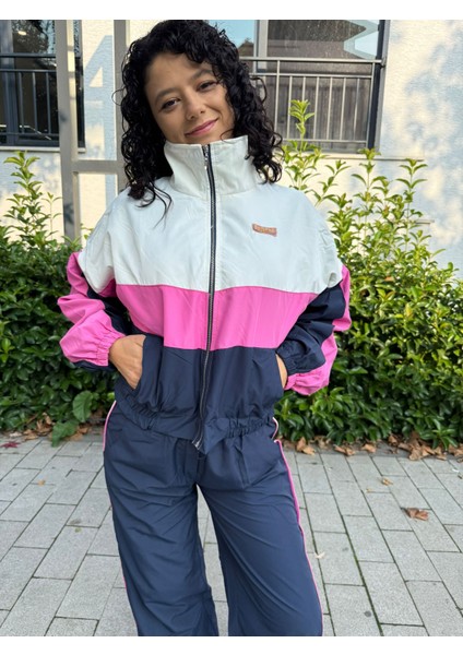 Kadın Paraşüt Alt Üst Eşofman Takımı fırsatları