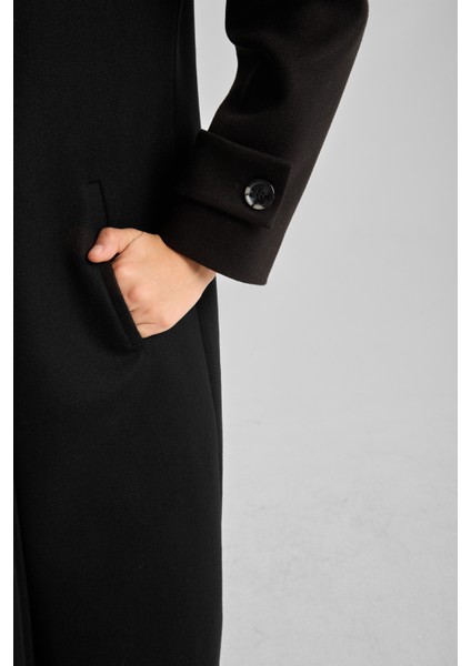 Siyah Regular Kruvaze Yaka Kaban