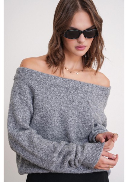69633 Kadın Kayık Yaka Yün Karışımlı Premium Triko Kazak Gri modelleri