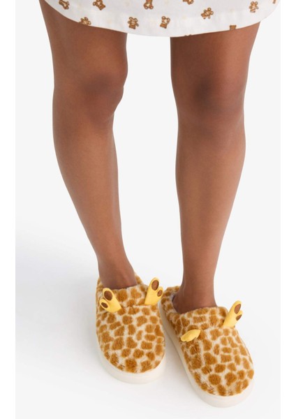 Kadın Zürafa Temalı Düz Taban Ev Terliği F1547AX25WN fiyatları