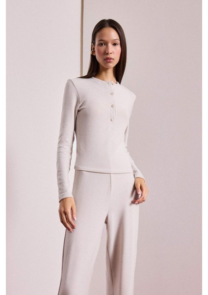 Fitted Düğmeli Yaka Uzun Kollu Tişört F1879AX25WN