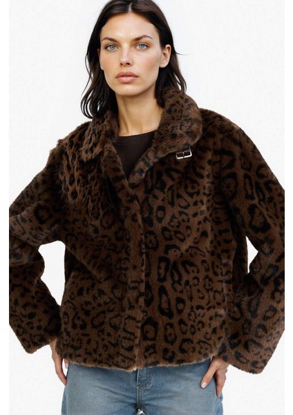 Regular Fit Leopar Desenli Kısa Suni Kürk F2924AX25WN