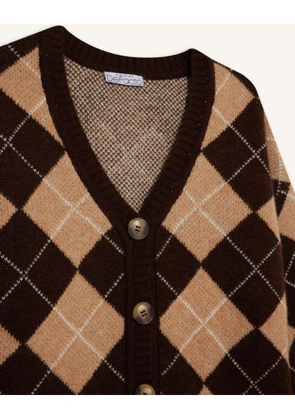 Regular Fit V Yaka Baklava Desenli Düğmeli Hırka G3795AX25WN modelleri