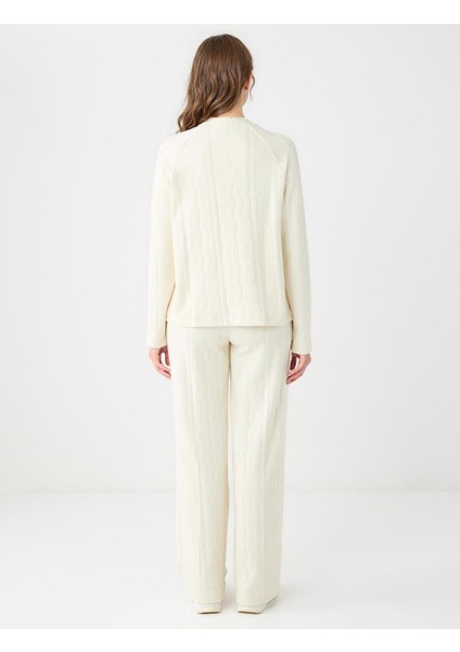 Bej Saç Örgü Desenli Bisiklet Yaka Örme Sweatshirt