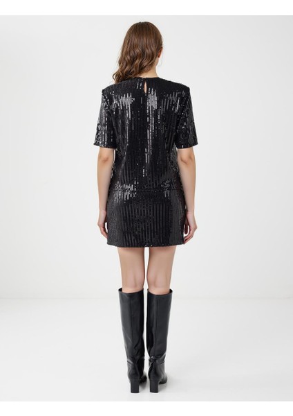 Siyah Rahat Kesim Yuvarlak Yaka Payetli Örme Bluz