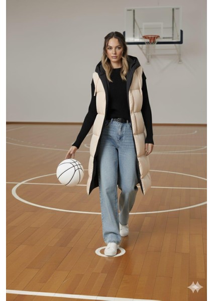 Kadın Çift Taraflı Kapüşonlu Cepli Krem-Siyah Yelek indirimleri