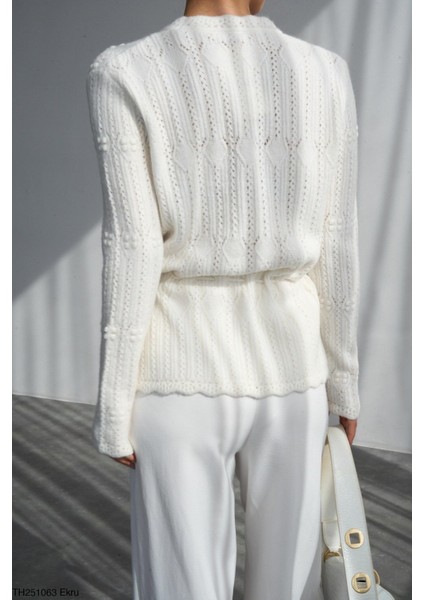 V Yaka Bağlama Detaylı Düğmeli Hırka modelleri